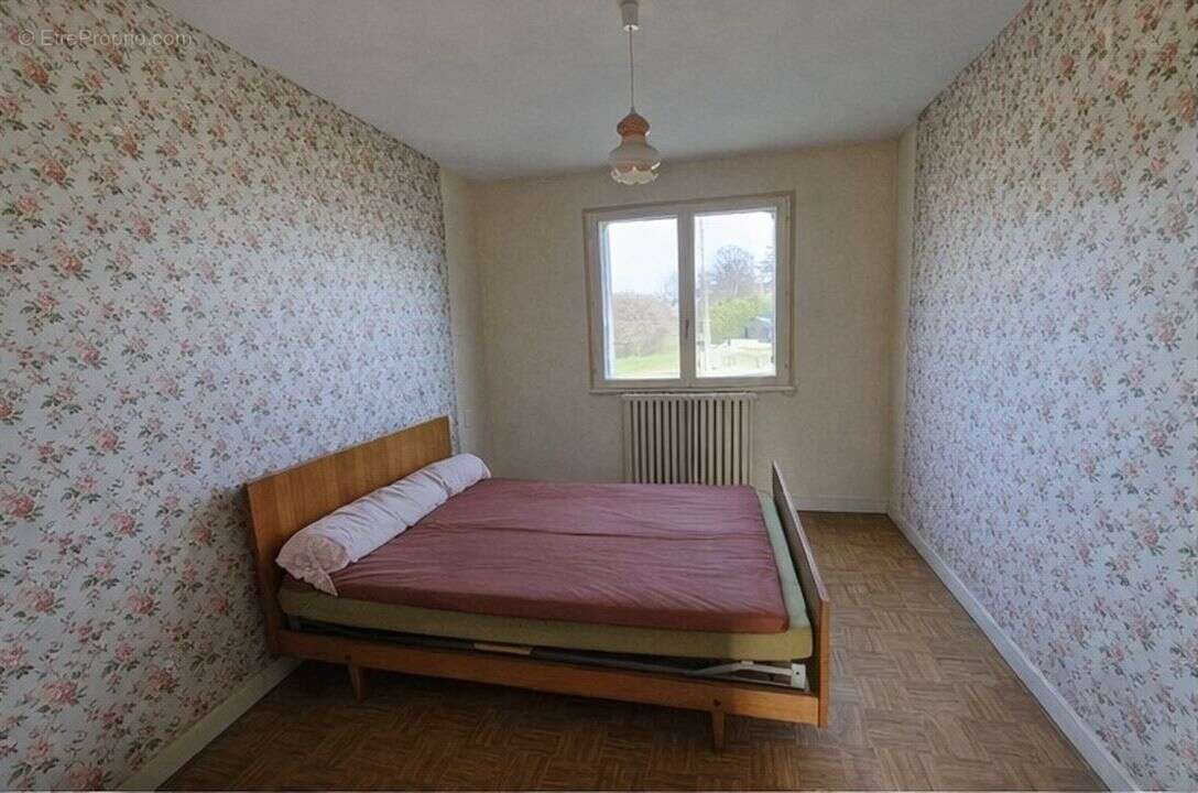 Maison à NEUVY-EN-MAUGES