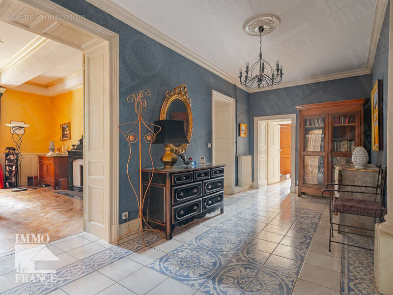 Appartement Bourg En Bresse 9 pièce(s) 224 m2 - photo 3