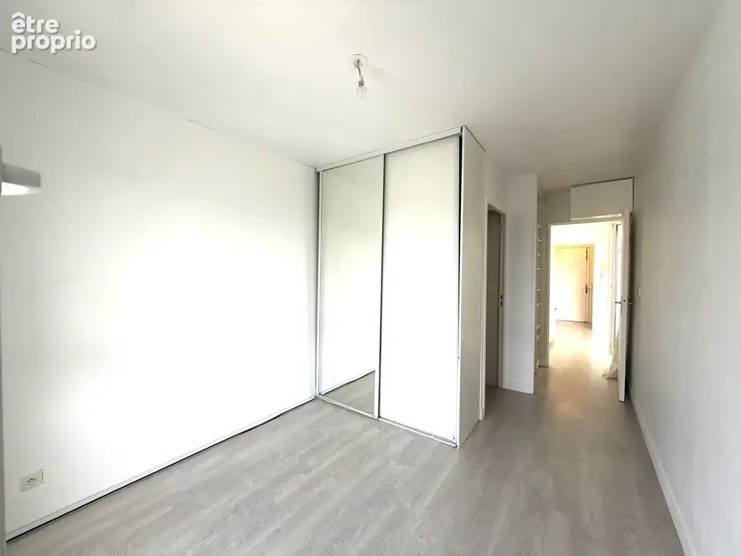 2 pièces lumineux avec balcon en étage élevé - photo 7