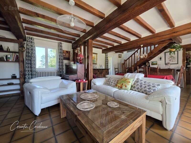Maison de caractère en brique et silex – XIXe siècle – Environ 193 m² habitables – Terrain de 3 200 m² - photo 13