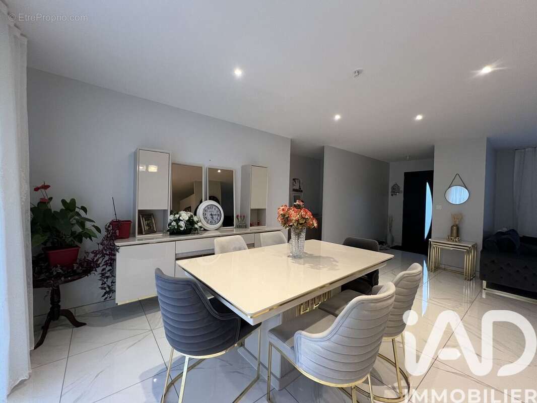 Photo 4 - Maison à ARCONNAY