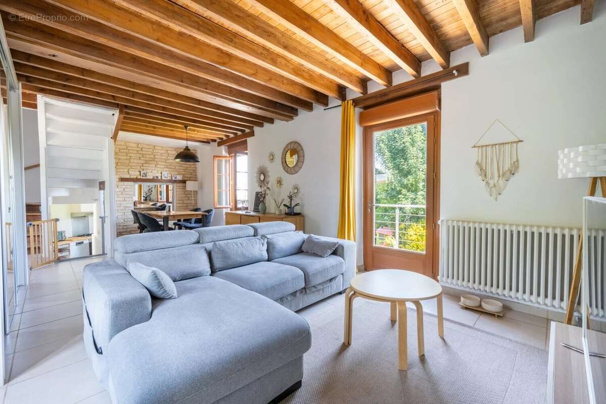 Maison 86 m² à Epone  - photo 6