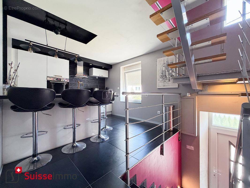 Maison Fesches-le-chatel 3 pièces 76 m2 - photo 1