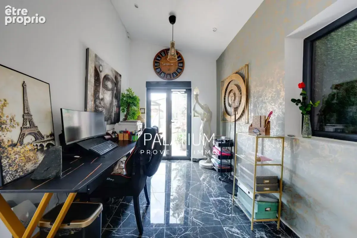 Maison rénovée avec 2 appartements – Vue panoramique sur la Sainte-Baume, Aubagne - photo 12