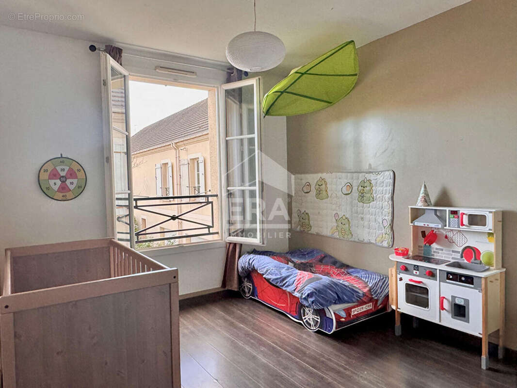Maison à SARCELLES