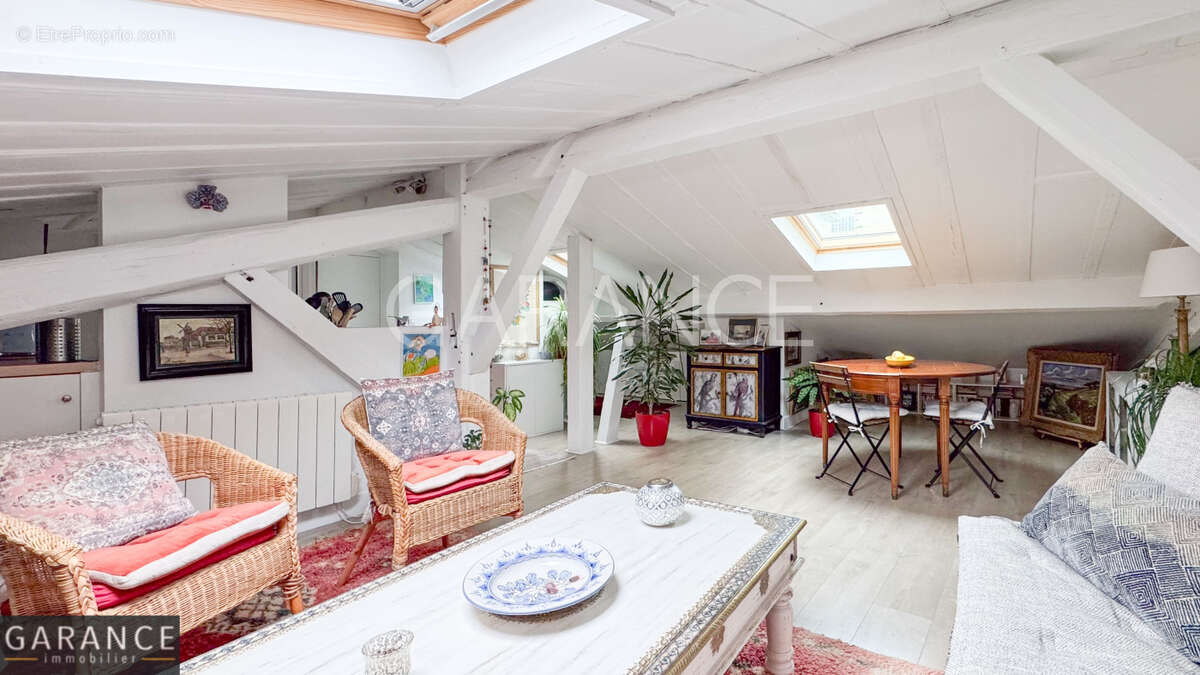 Appartement à PARIS-12E