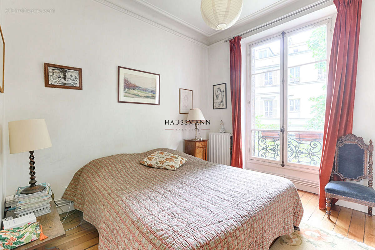 Appartement Paris IXe arrondissement - photo 7