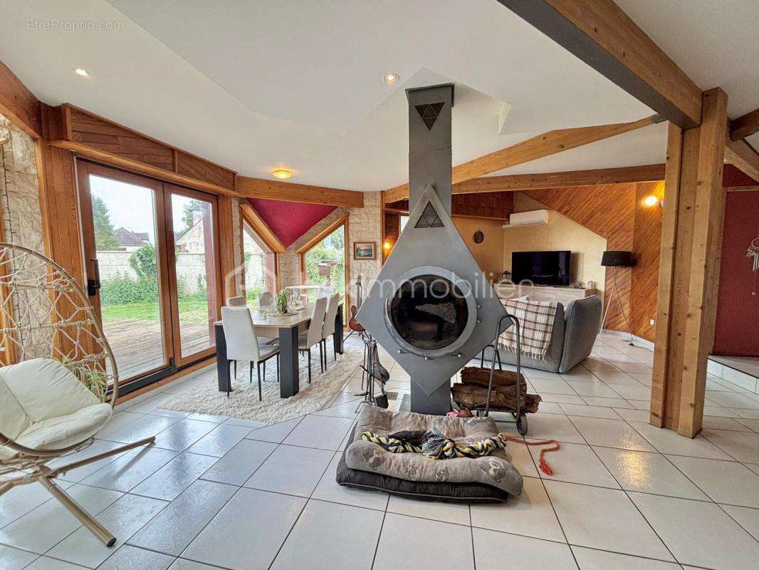 Maison à SAINT-CREPIN-IBOUVILLERS