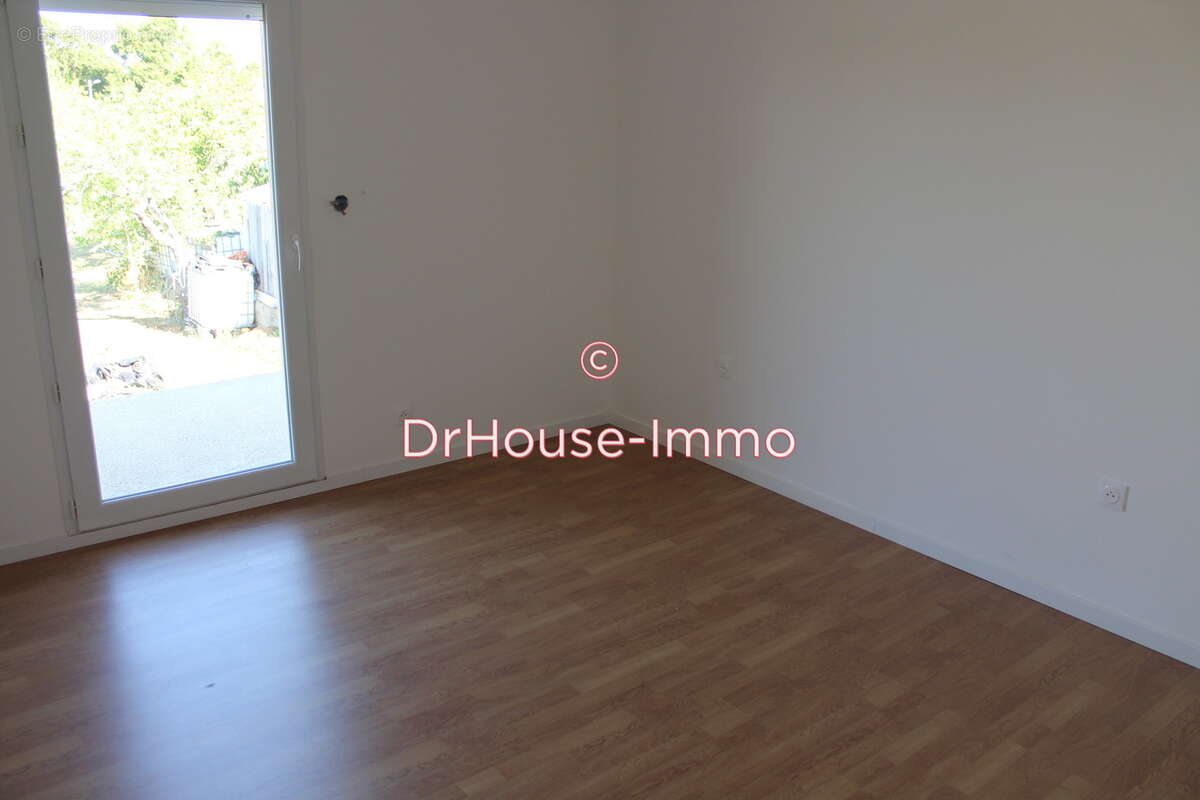 Maison 117 m² à Saint-Michel  - photo 22