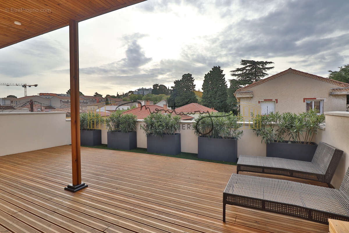 Nimes proche jardins de la fontaine maison contemporaine 134 m2 avec terrasses et garage - photo 2