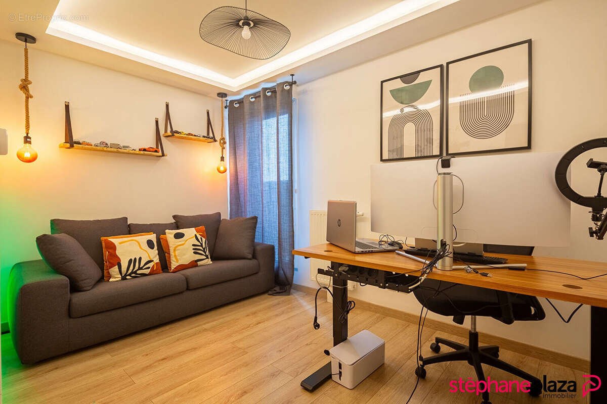 Appartement à COLOMBES