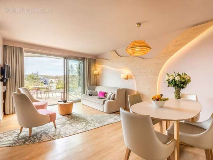 Appartement à BAILLY-ROMAINVILLIERS