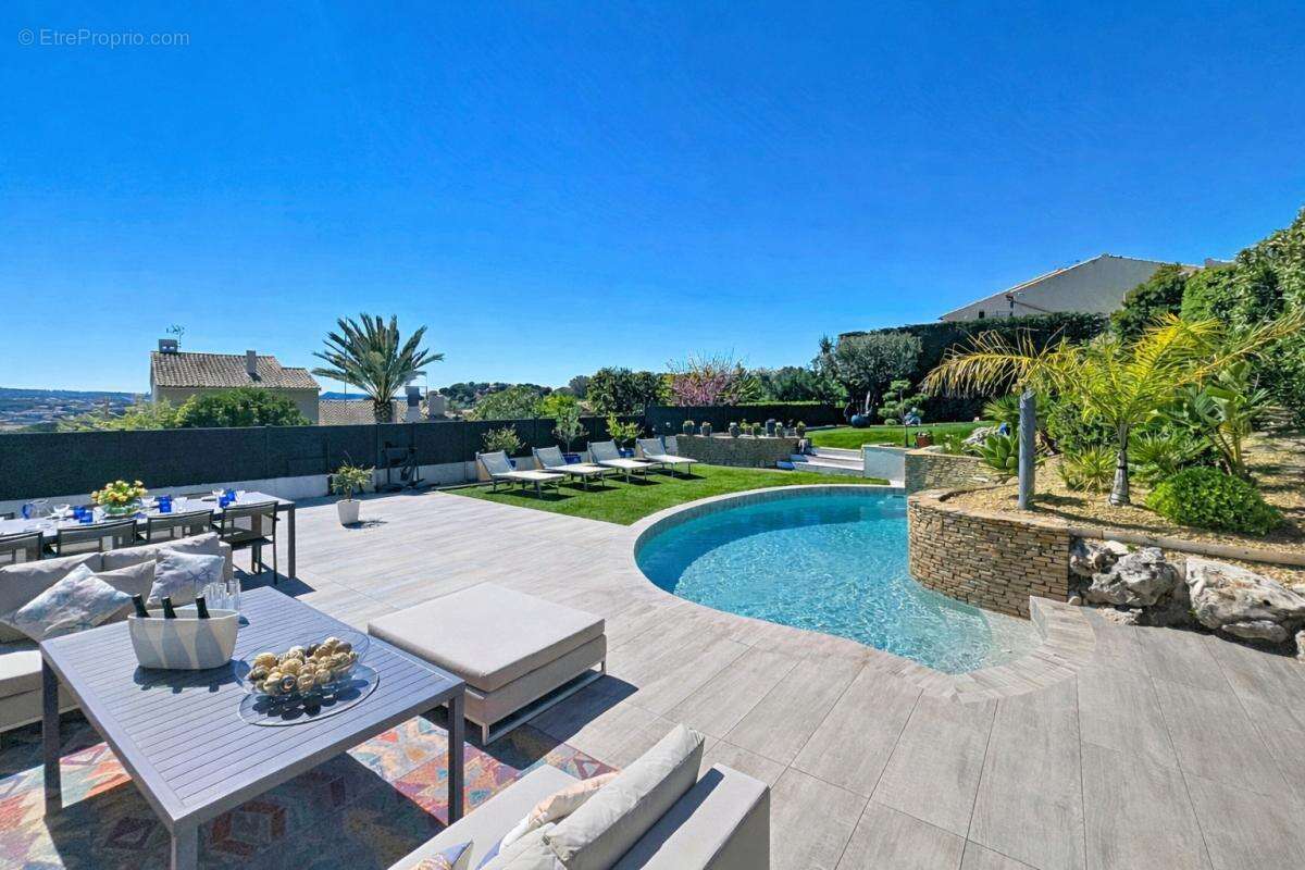 Maison à SIX-FOURS-LES-PLAGES