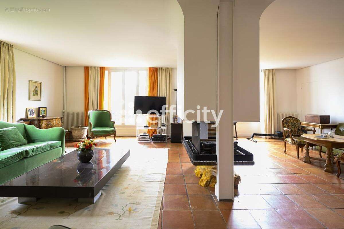 Maison à JOUY-EN-JOSAS