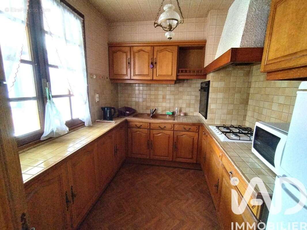 Maison 111 m² à Saint-Firmin-Des-Pres  - photo 8