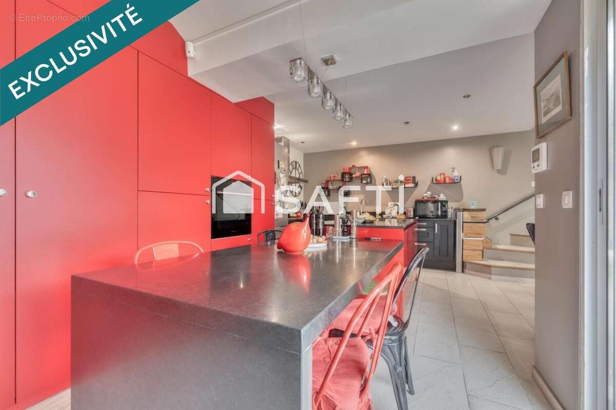 Photo 2 - Maison à SAINT-MAUR-DES-FOSSES