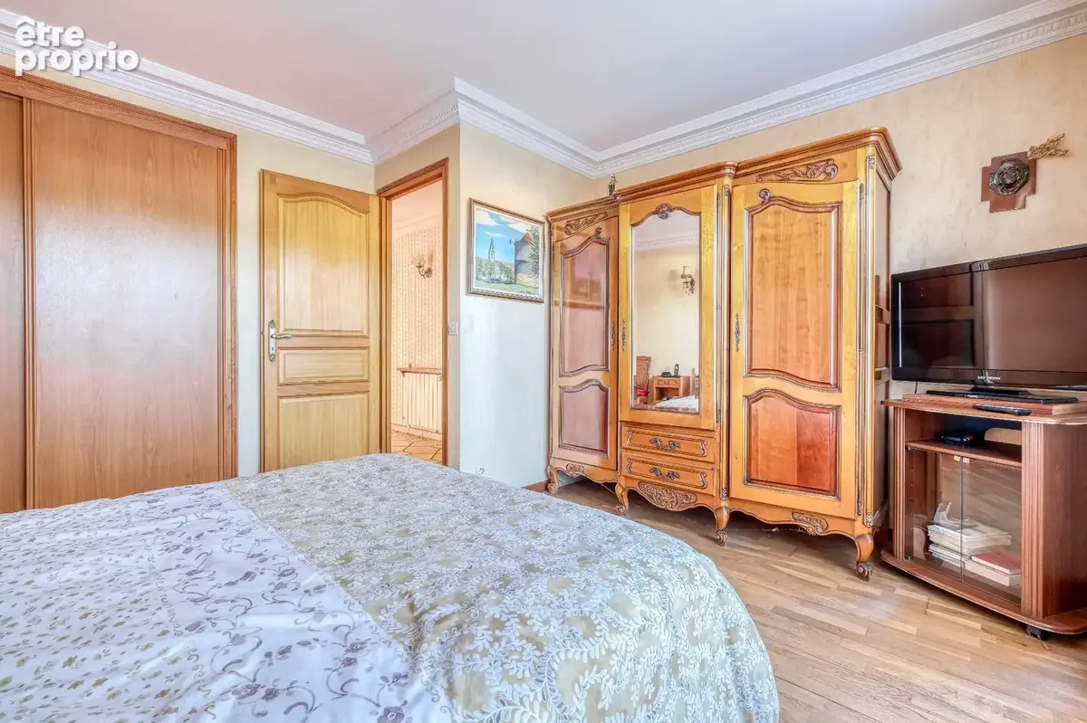 Christophe Michaudelle – CAPIFRANCE vous propose à Meaux : vivable de plain pied - DPE en D - 5 pièces - 155 m² - 3 chambres (4è - photo 18
