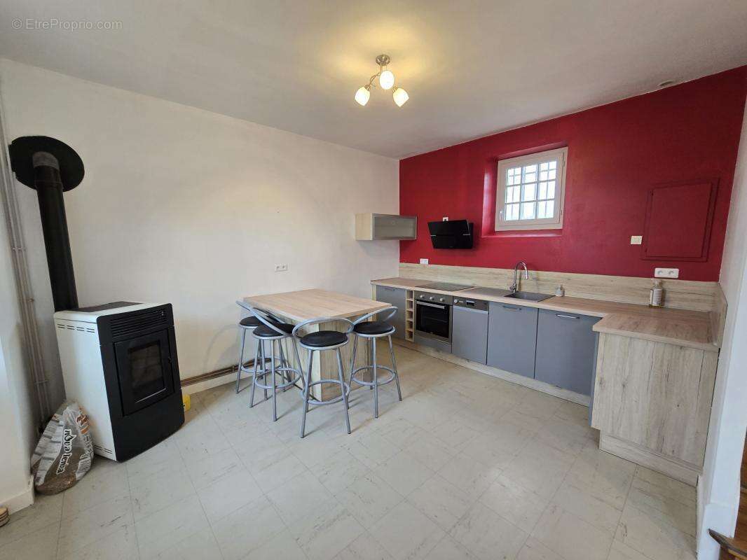 Maison à JUIGNE-SUR-SARTHE