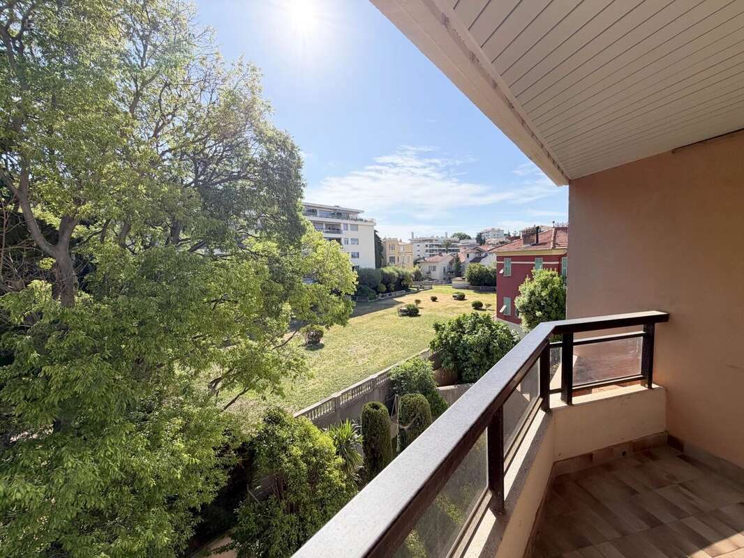 3 pièces balcon garage - nice cimiez - photo 3