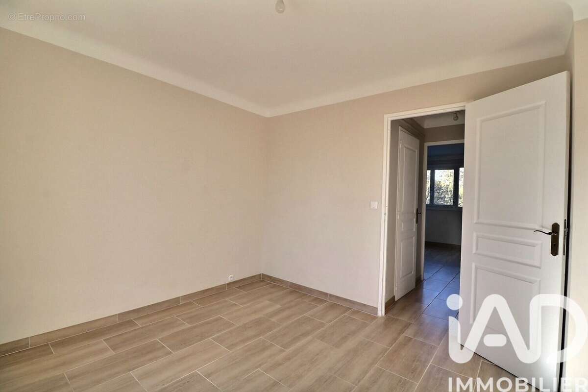 Photo 8 - Appartement à MARSEILLE-9E