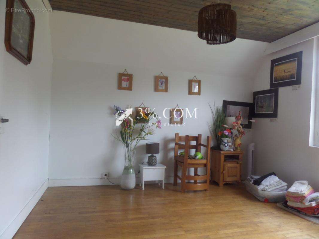 Maison à LA CHAPELLE-LA-REINE