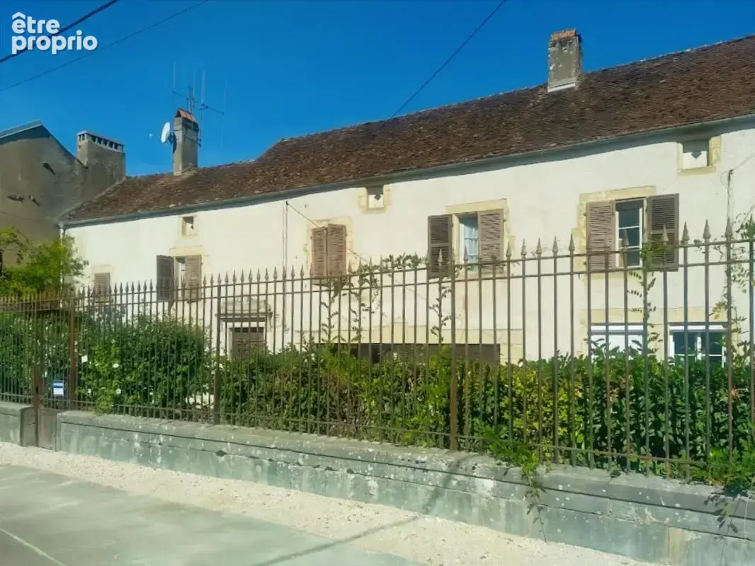 Maison à FAYL-BILLOT