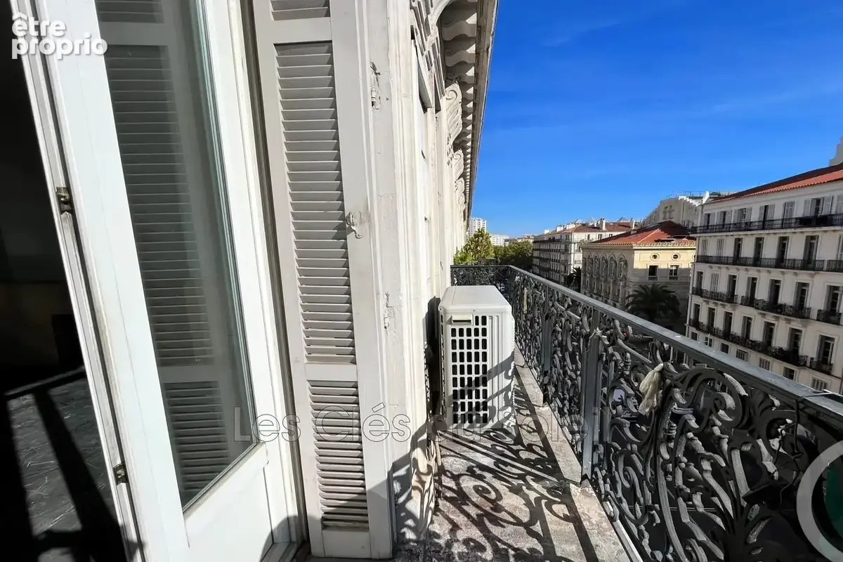 Appartement 155 m² à Toulon  - photo 4