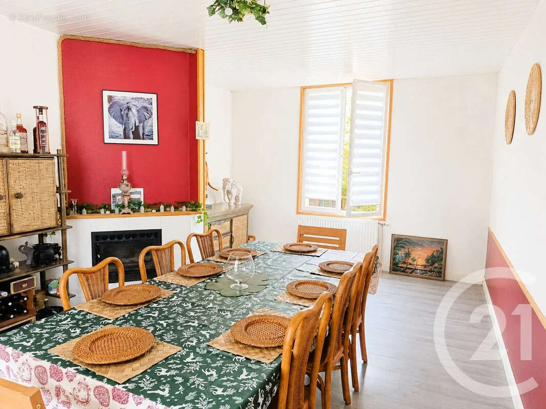 Maison 153 m² à Flaucourt  - photo 2
