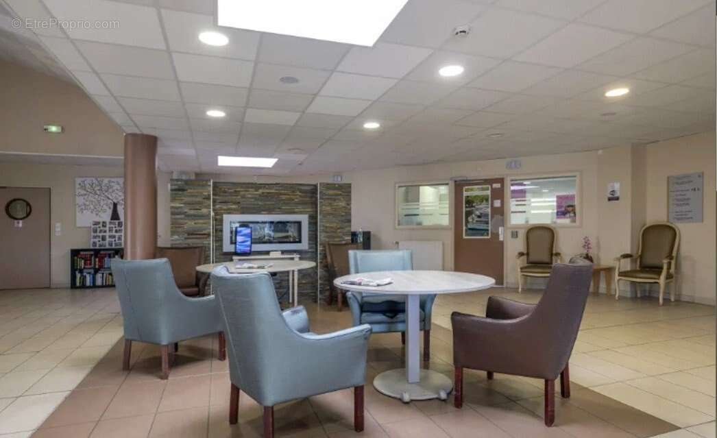 INVESTISSEMENT LOCATIF  Jonzac  Résidence EHPAD Résidence du Bourg Nouveau  6.55 % de rentabilité - photo 8