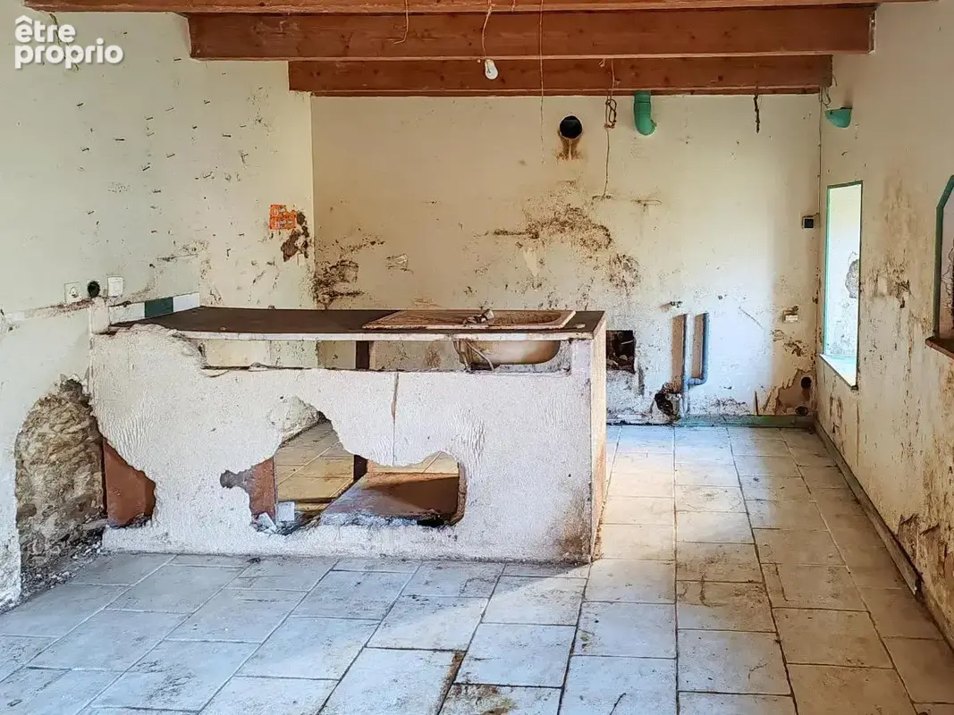 Maison 40 m² à Le Cloitre-Saint-Thegonnec  - photo 6