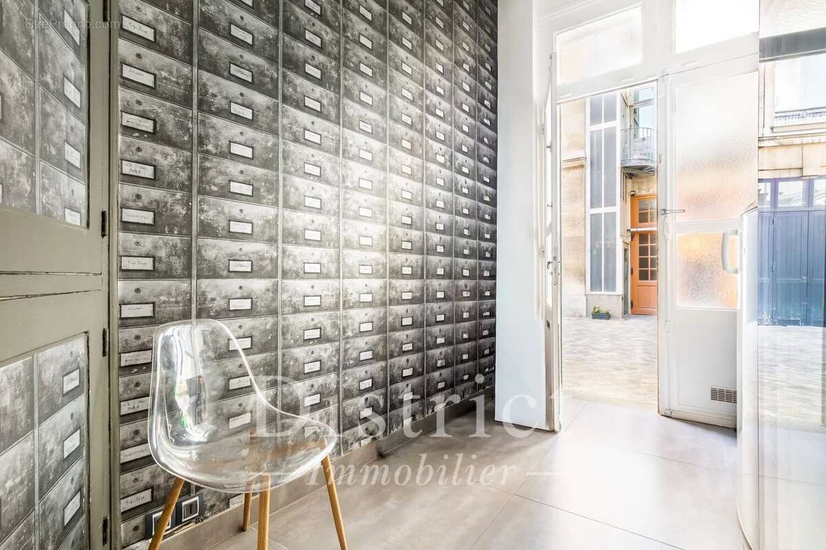 Exclusivité - Parc Monceau – Comme une Maison  de 157 m². - photo 7