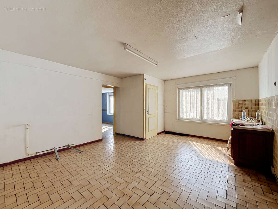 Maison de village à conforter - photo 2