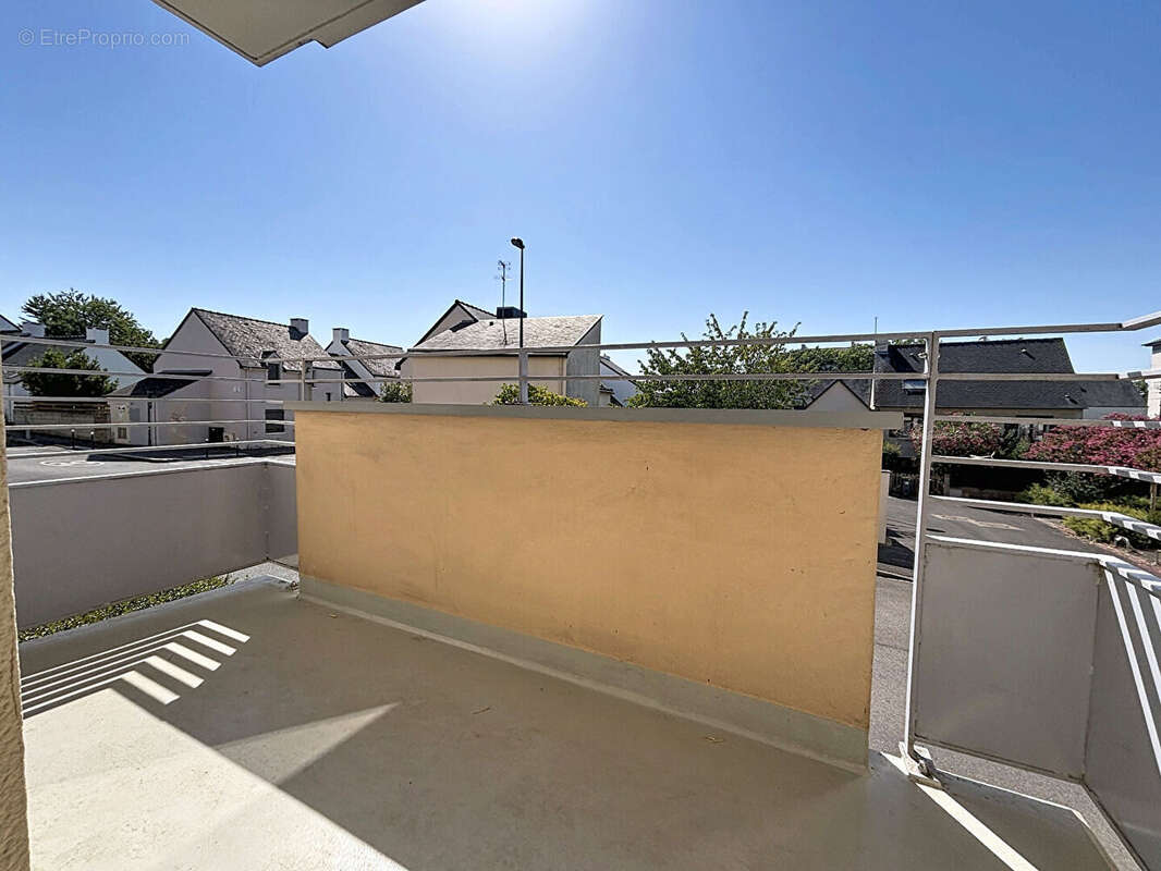3 pièces - récent - à vendre - Lorient/Saint-Brieuc - balcon - garage - parking - photo 2