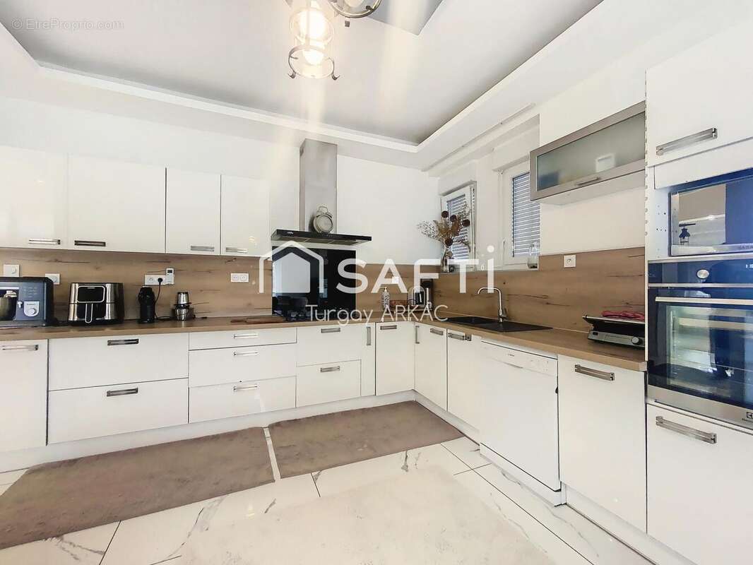 Photo 2 - Maison à LES ABRETS