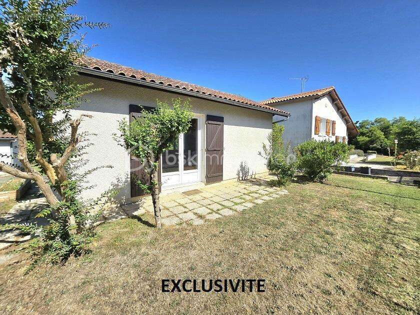 Maison à SAINT-AIGULIN