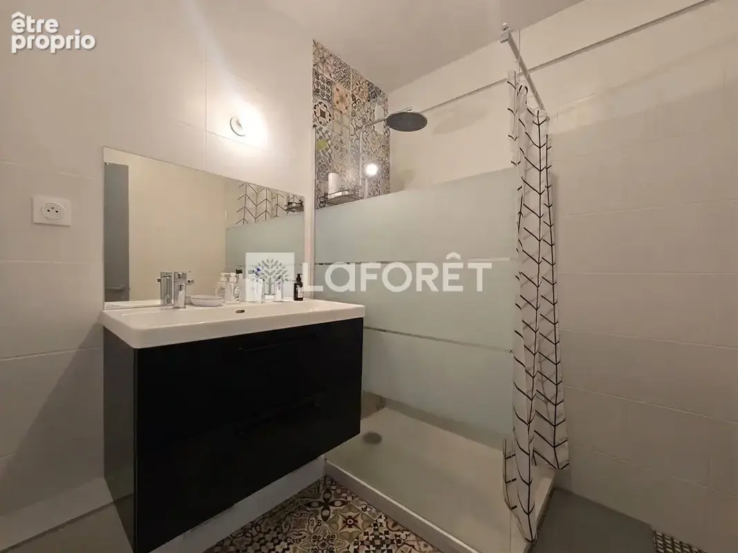 Bayonne centre - un appartement familial aux volumes rares avec grande terrasse - photo 4
