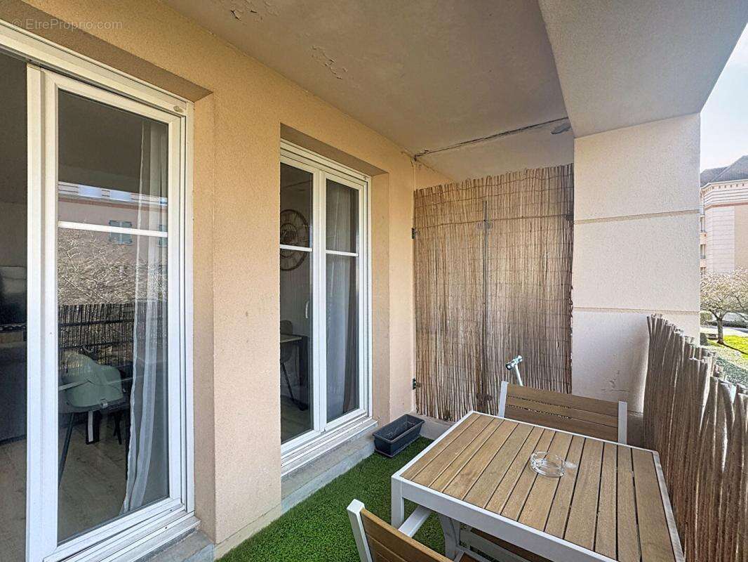 Appartement à ELANCOURT