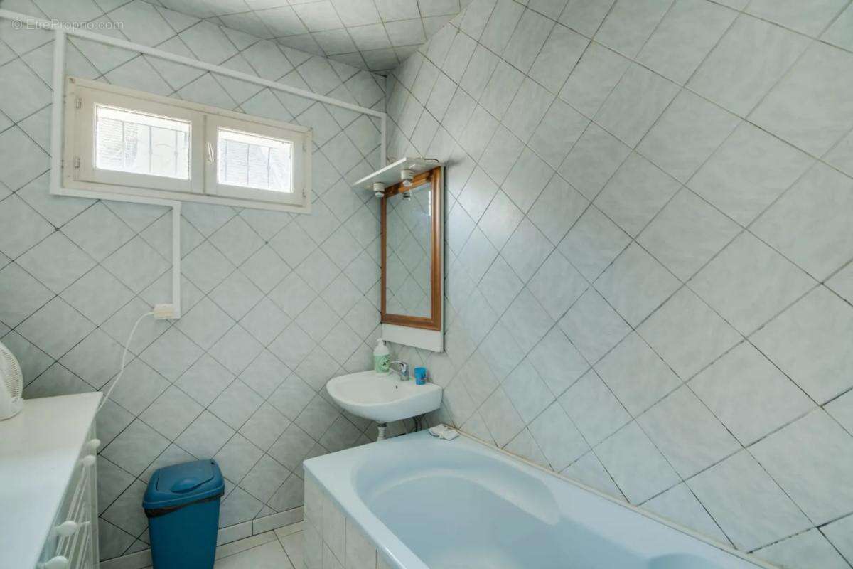 Maison à ROMILLY-SUR-SEINE