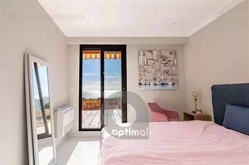 Appartement à ROQUEBRUNE-CAP-MARTIN