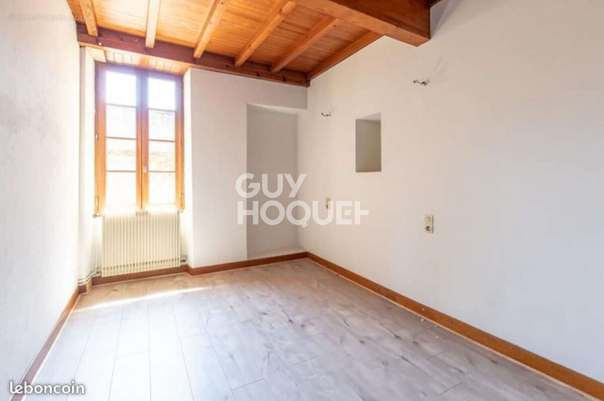 Appartement T4 duplex de  84 m2 - photo 6