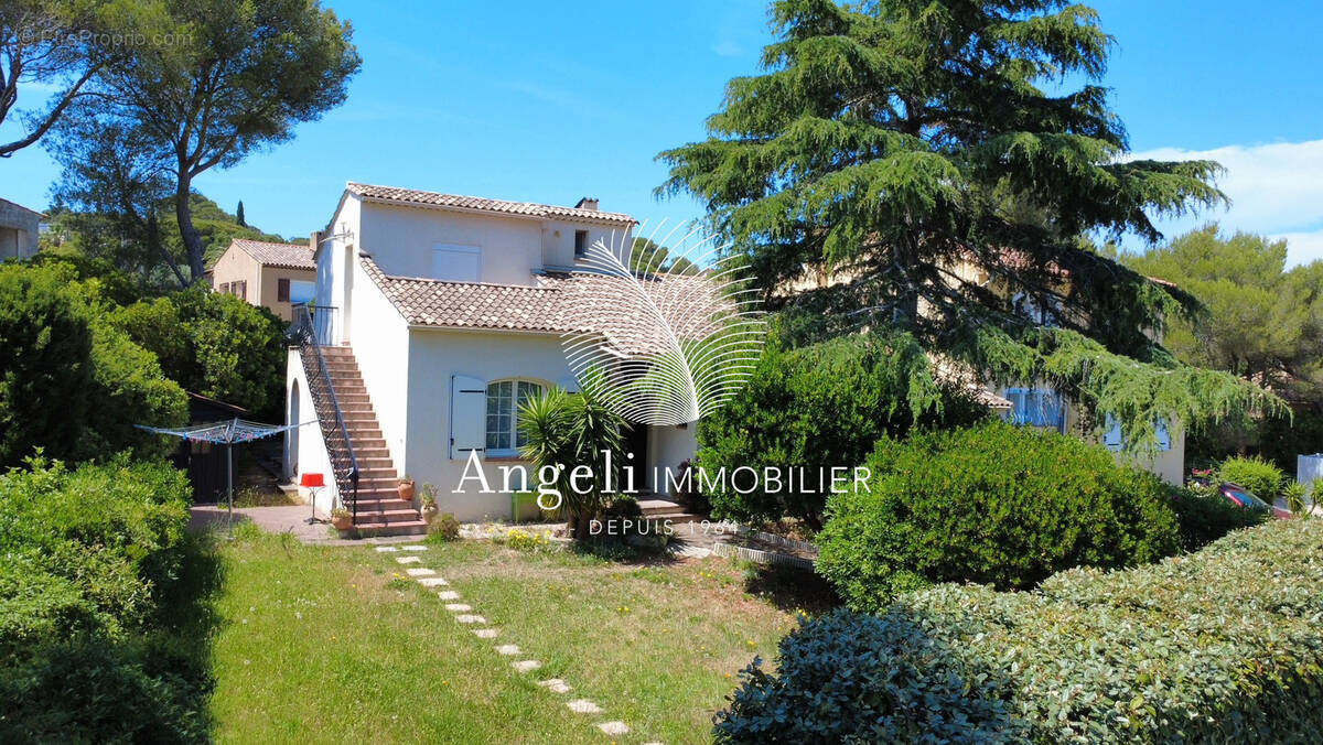 Maison à FREJUS
