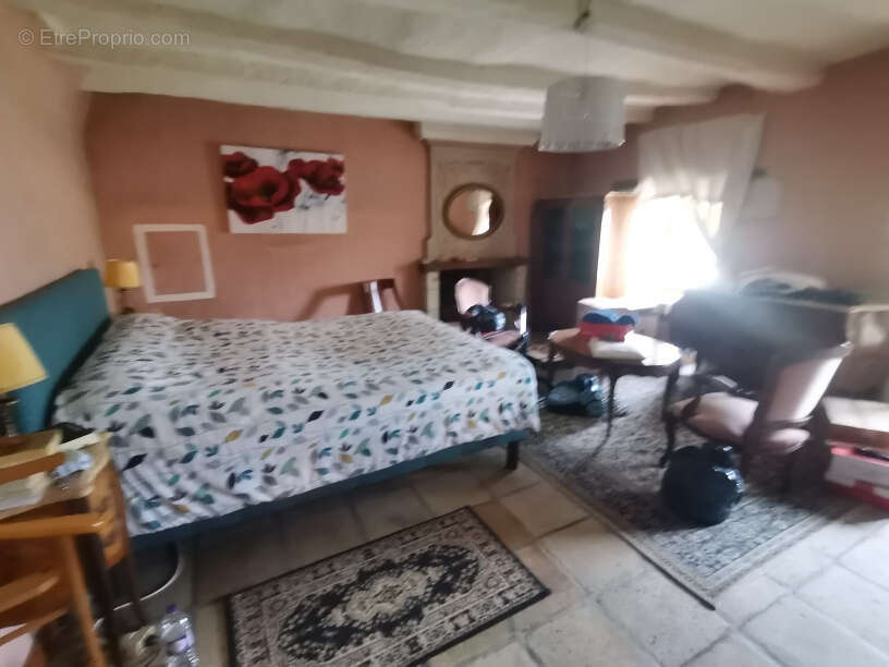 Maison à LA ROCHE-CLERMAULT