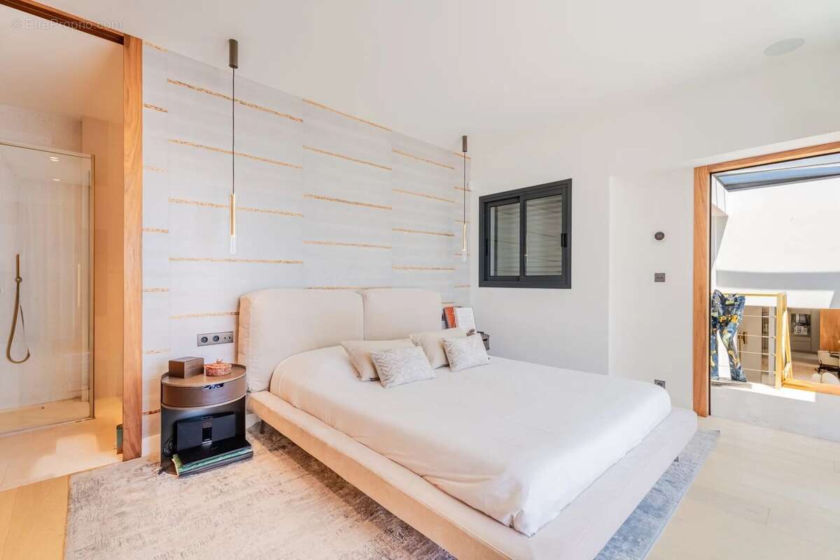 Maison à EZE