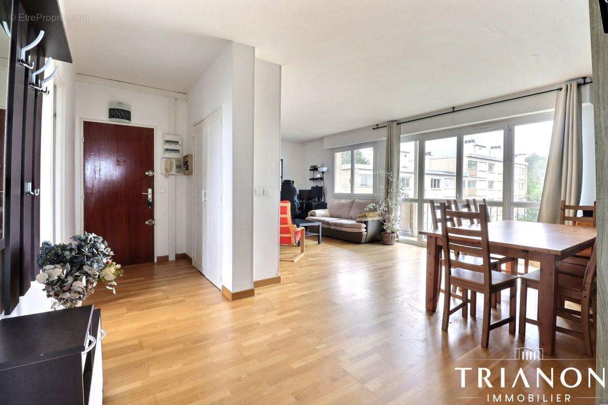Appartement à POISSY