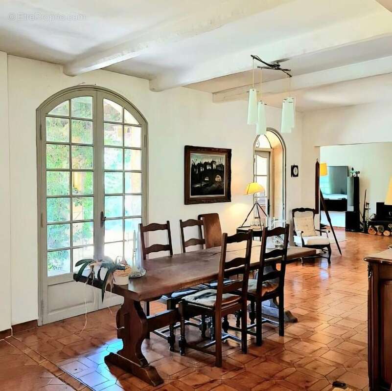 Maison à ENSUES-LA-REDONNE