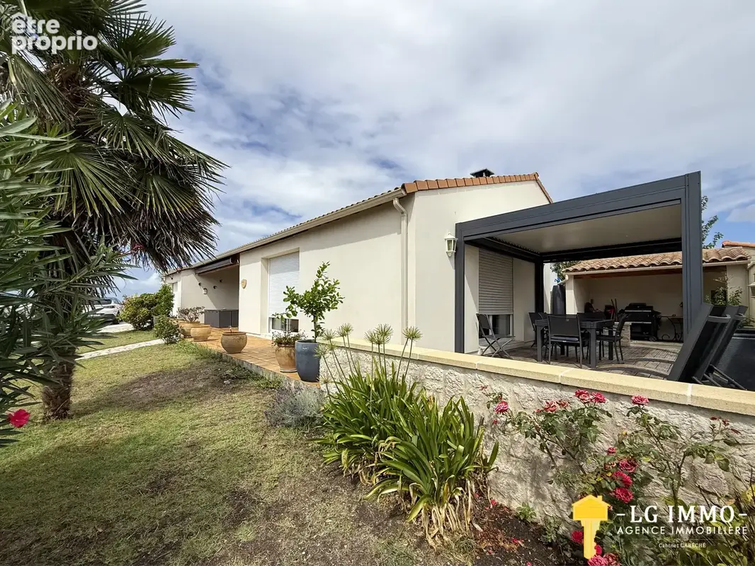 Maison à SEMUSSAC