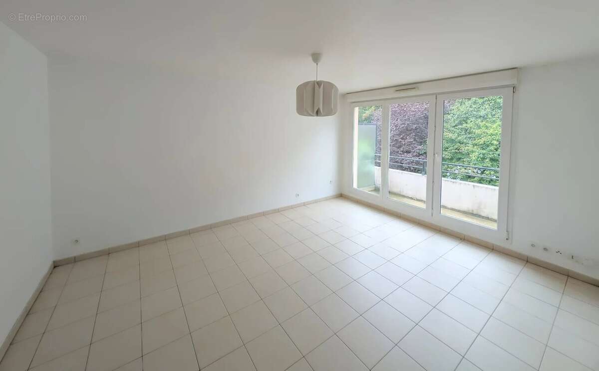 Appartement à IVRY-SUR-SEINE