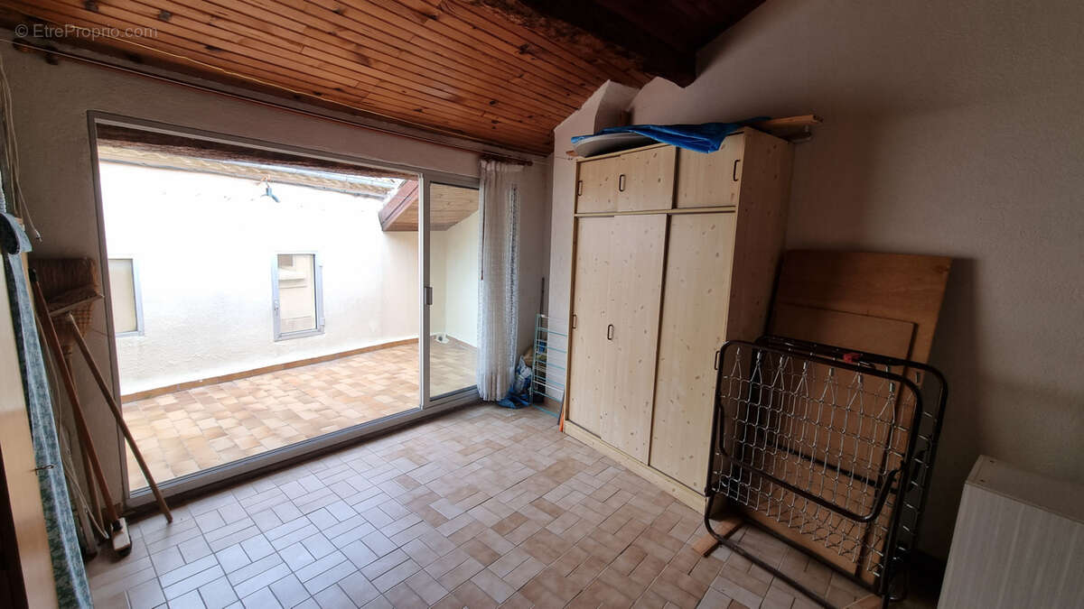 Maison à POUSSAN