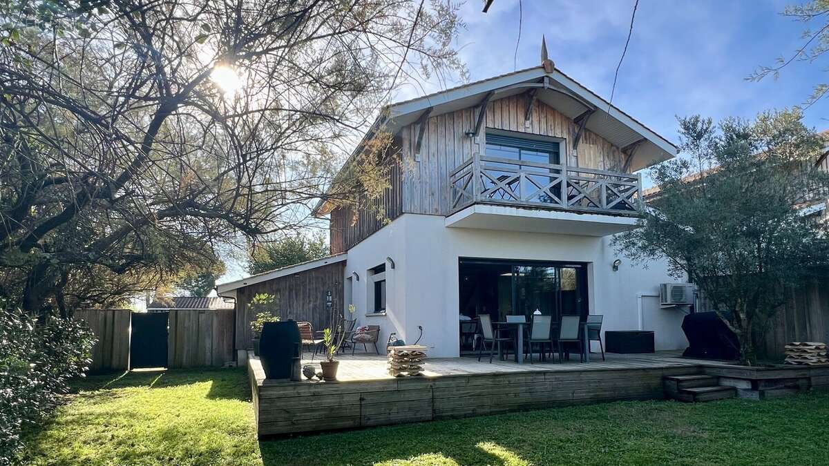 Maison à GUJAN-MESTRAS