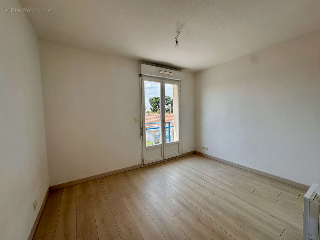 Appartement T2 de 47 m² avec balcon et stationnement Centre-ville - photo 6